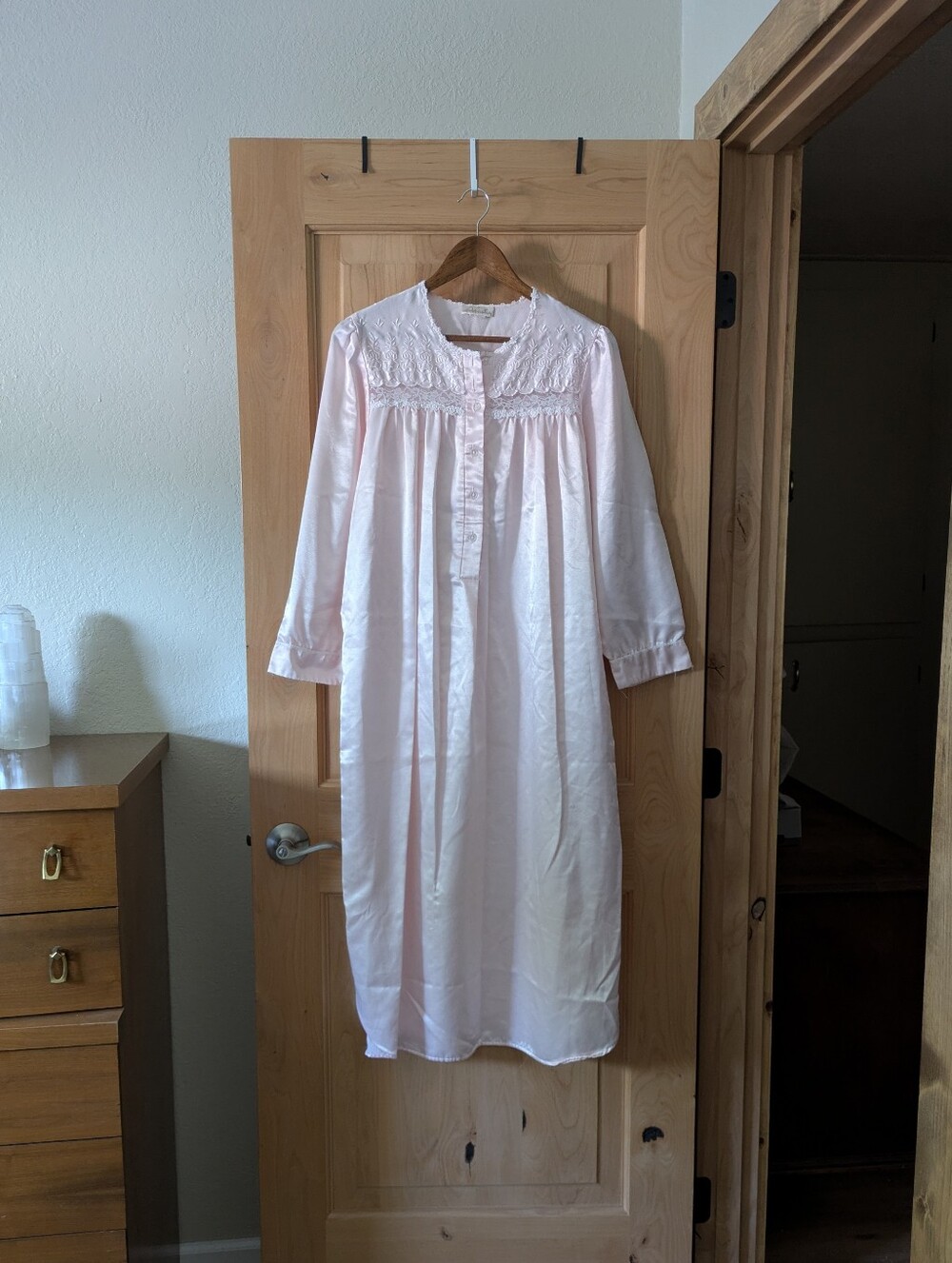 Vintage Pnk Nightgown with Lace Yoke